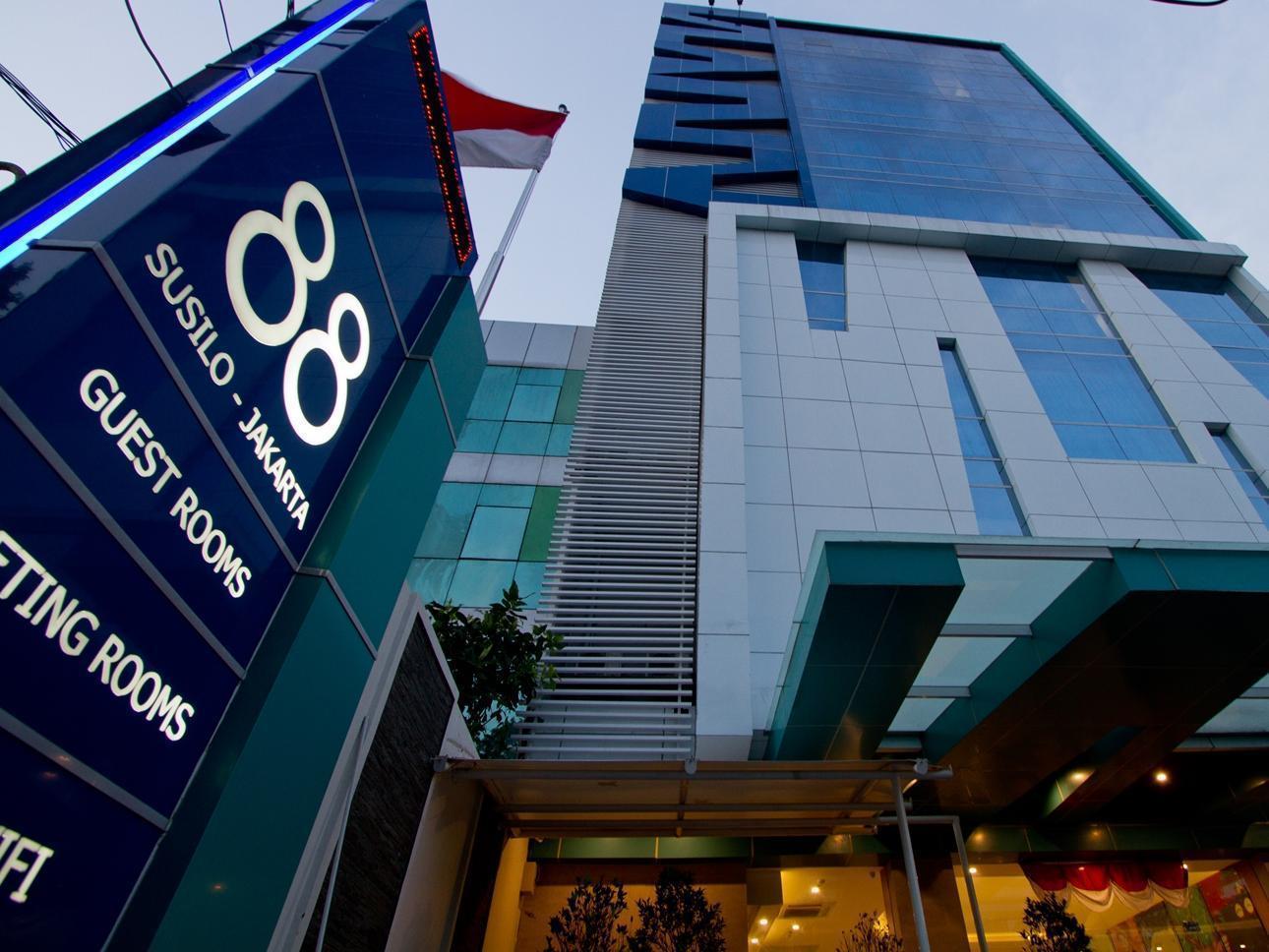 Hotel 88 Grogol Jakarta By Wh Exterior photo
